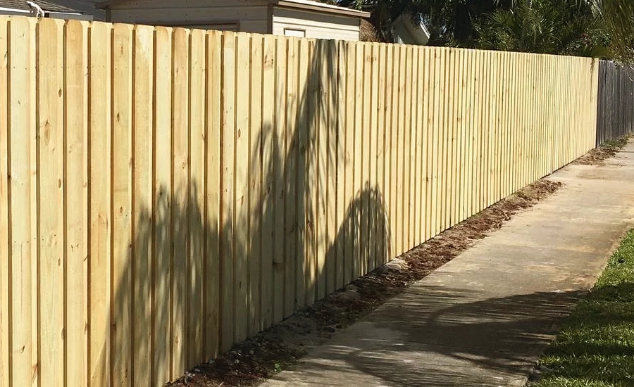 board-on-board-fence-installation-miami