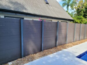 horizontal composite fence